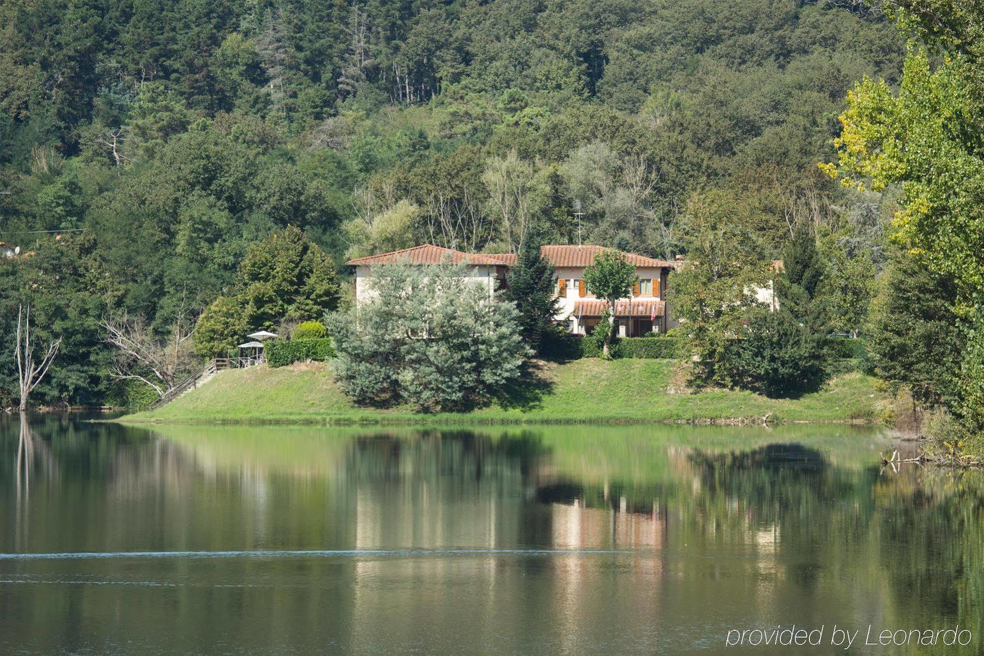 Hotel Del Lago Cavriglia Exteriér fotografie